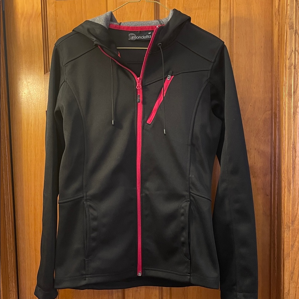 Mondetta Women's Jacket in Black with Pink Zipper